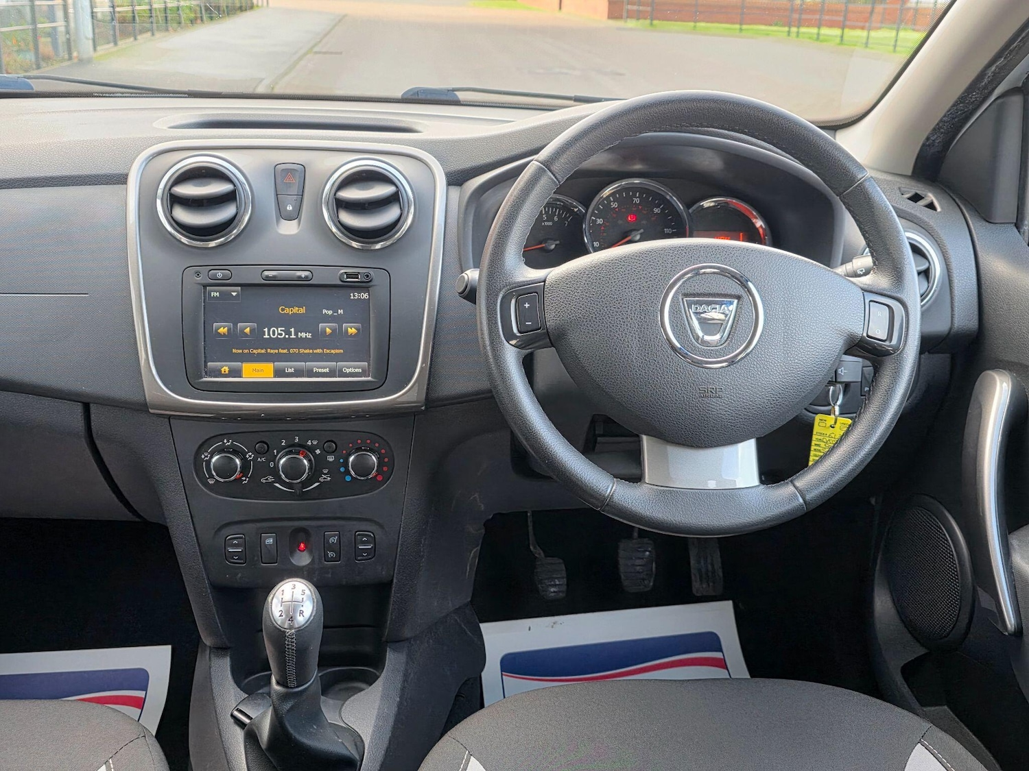 Used Dacia Sandero Stepway 2015 for sale - 77401418: Photo 18