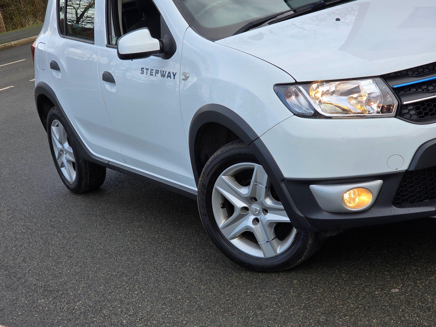 Used Dacia Sandero Stepway 2015 for sale - 77401418: Photo 39