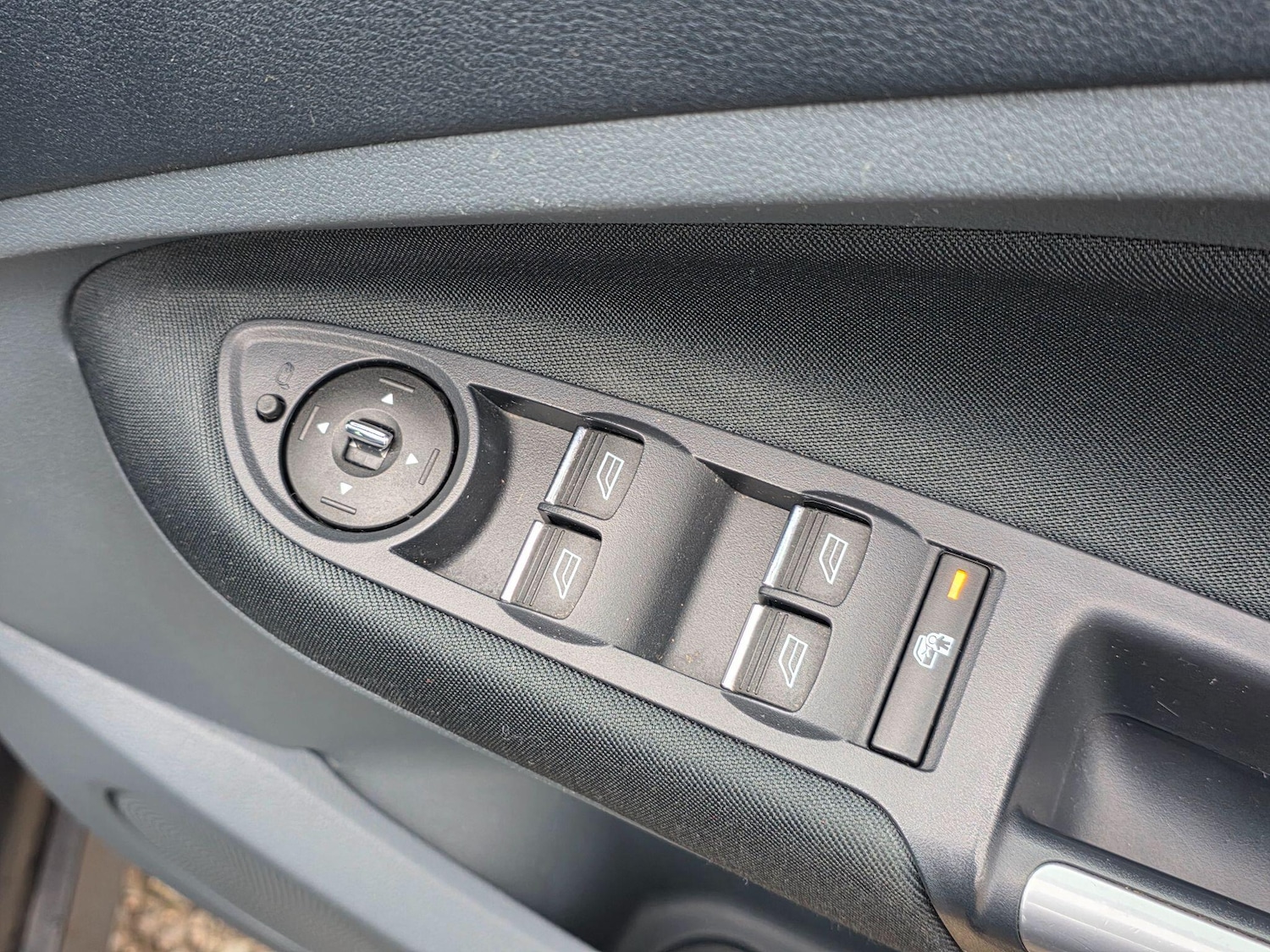 Used Ford C-Max 2011 for sale - 76514669: Photo 23