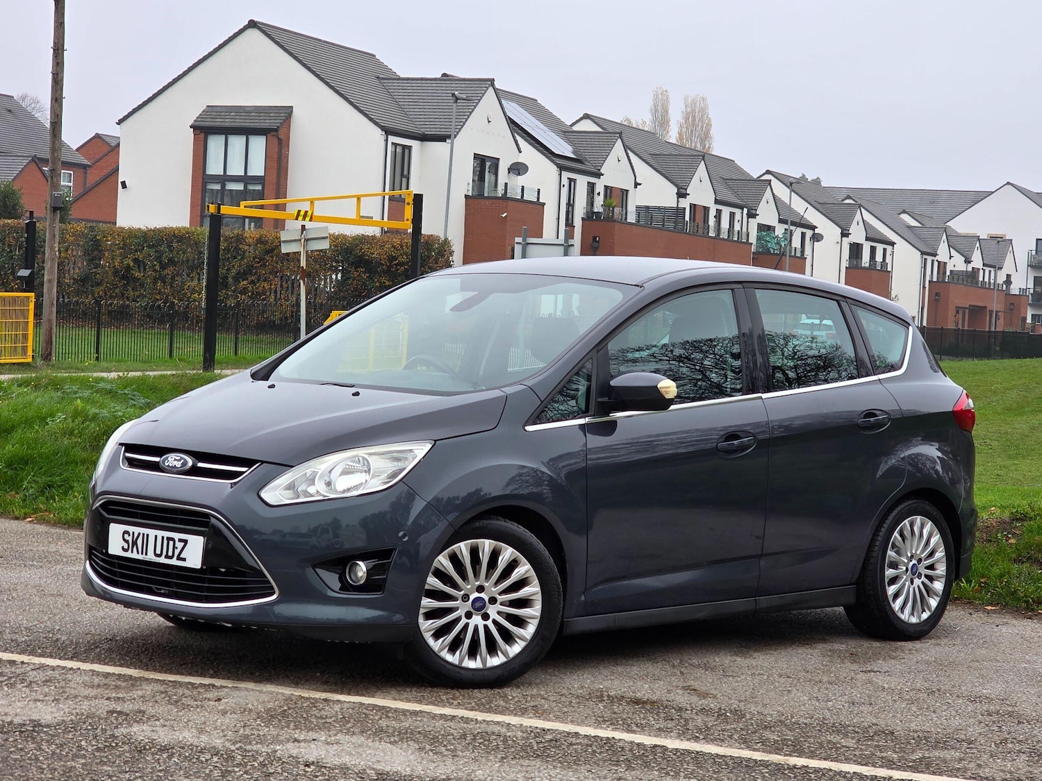 Used Ford C-Max 2011 for sale - 76514669: Photo 3