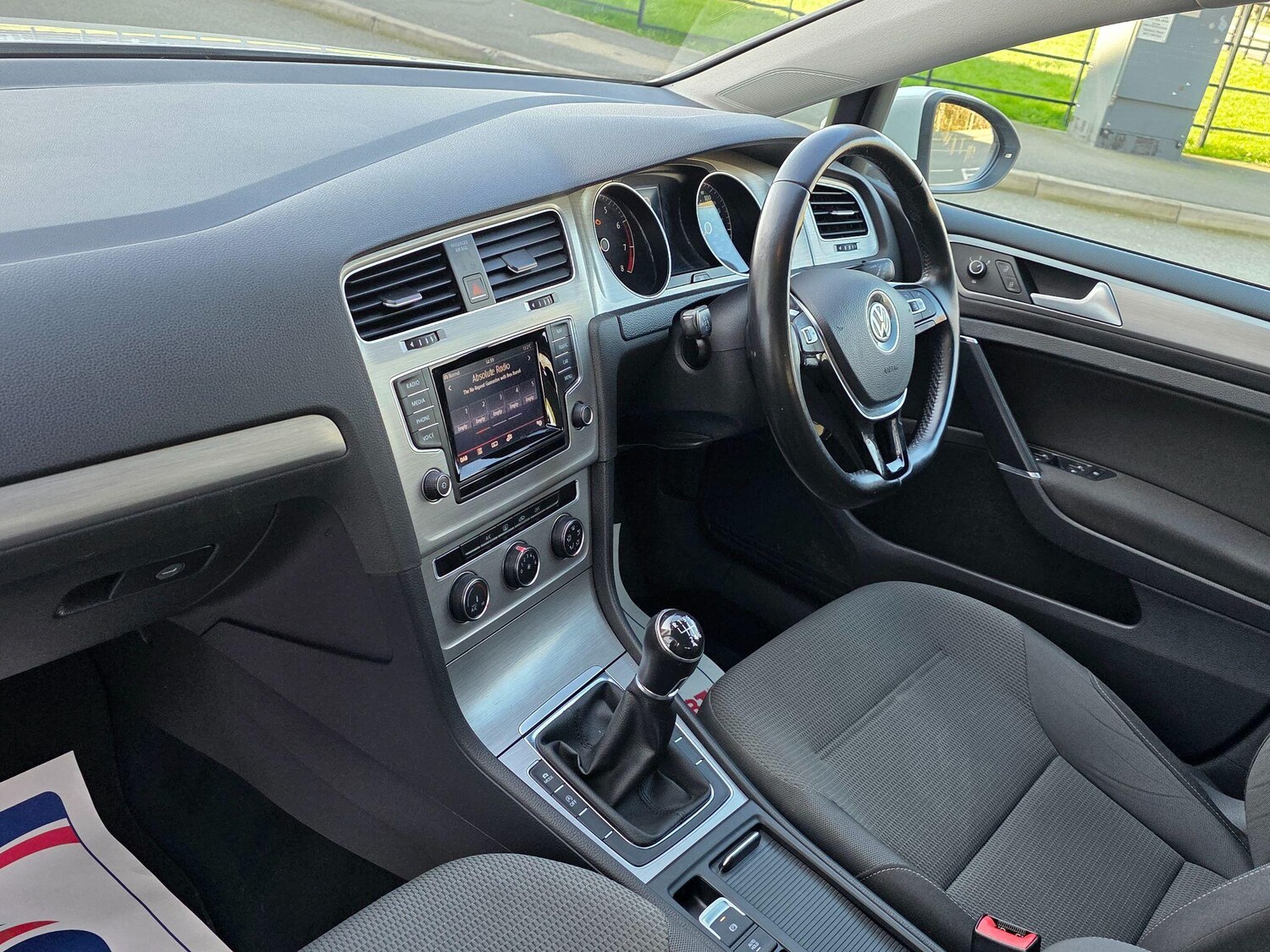 Used Volkswagen Golf 2014 for sale - 77755900: Photo 11