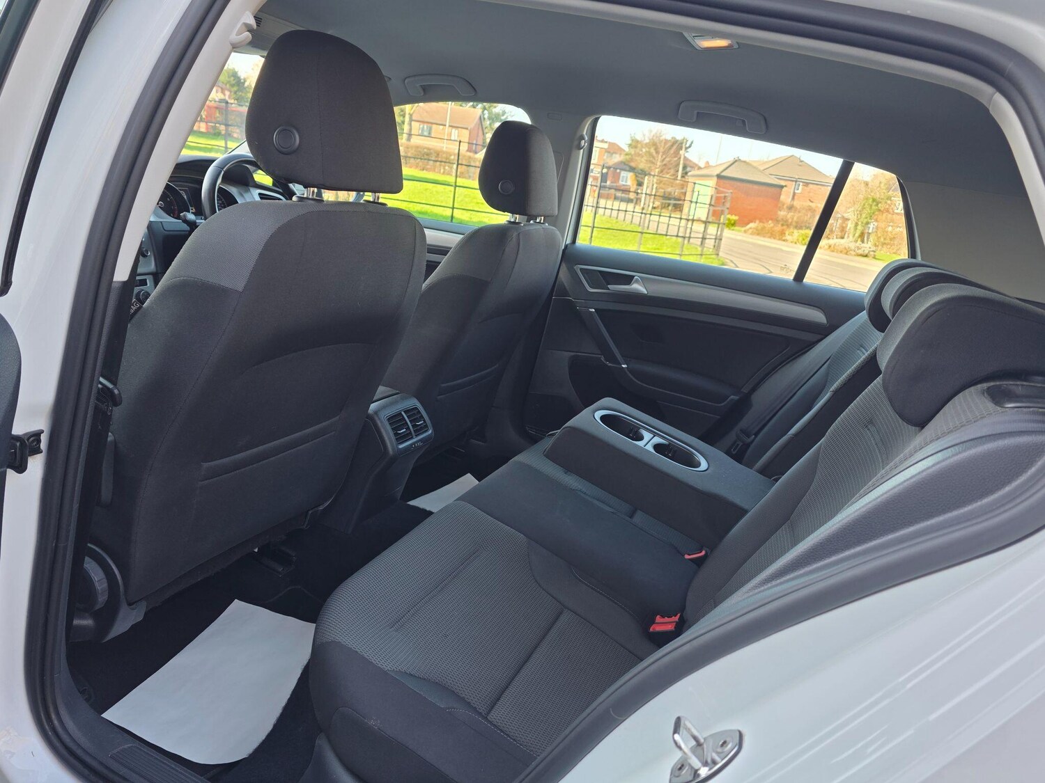 Used Volkswagen Golf 2014 for sale - 77755900: Photo 14