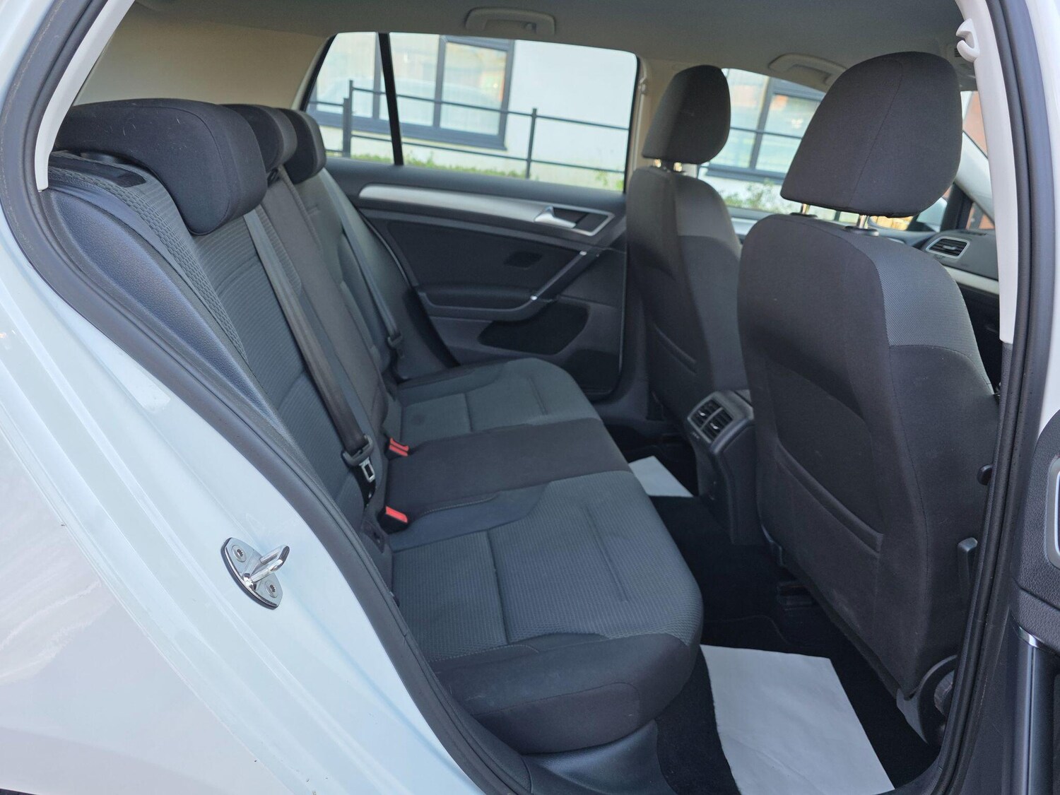 Used Volkswagen Golf 2014 for sale - 77755900: Photo 15