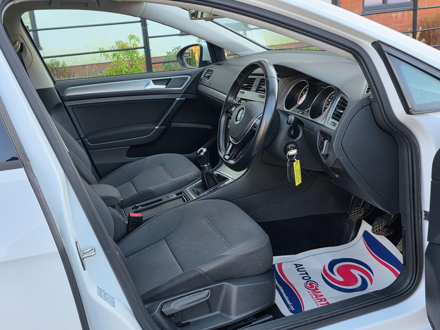 Used Volkswagen Golf 2014 for sale - 77755900: Photo 22