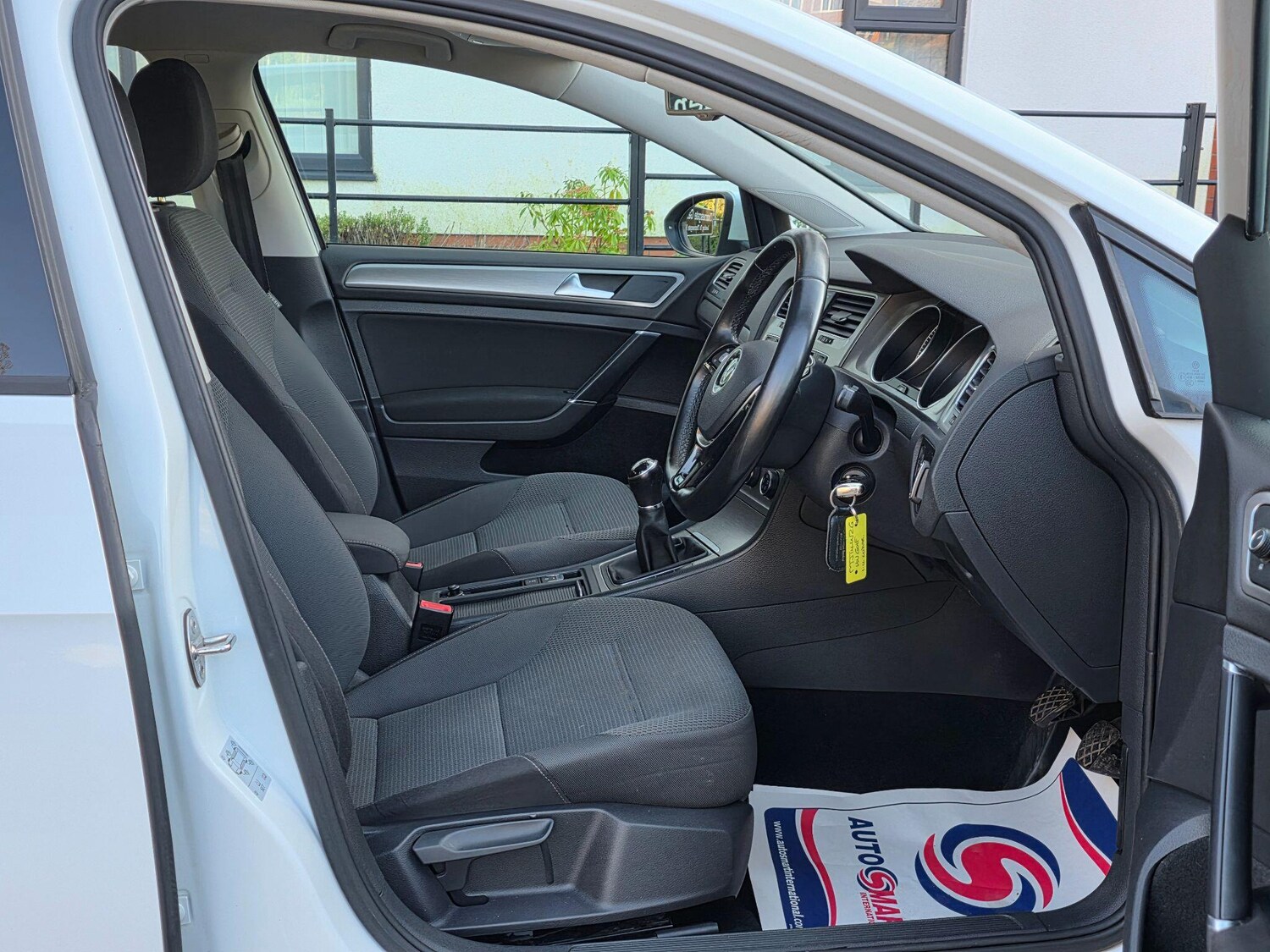 Used Volkswagen Golf 2014 for sale - 77755900: Photo 23