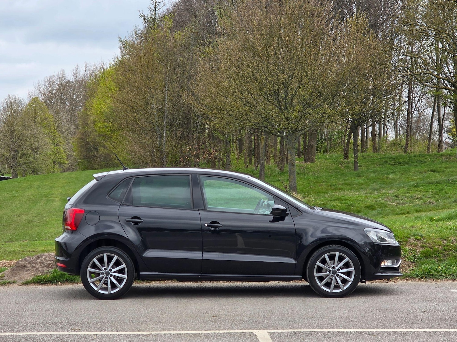 Used Volkswagen Polo 2015 for sale - 78103099: Photo 8