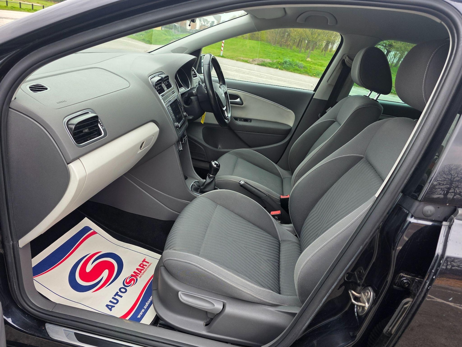 Used Volkswagen Polo 2015 for sale - 78103099: Photo 9