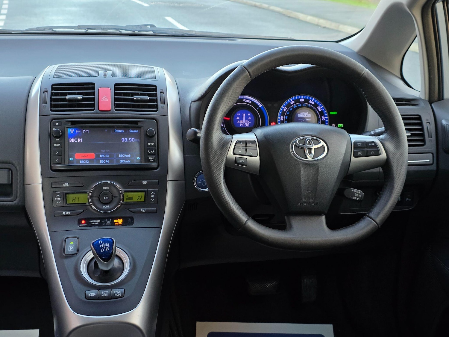 Used Toyota Auris 2012 for sale - 76745467: Photo 18