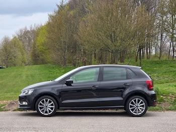 Used Volkswagen Polo 2015 for sale - 78450415: Photo