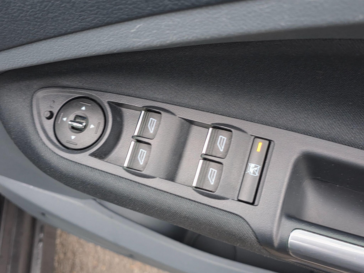 Used Ford C-Max 2015 for sale - 76552192: Photo 19