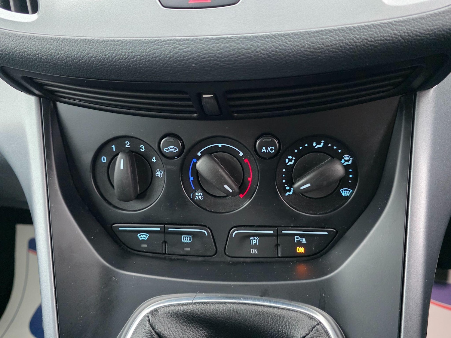 Used Ford C-Max 2015 for sale - 76552192: Photo 25