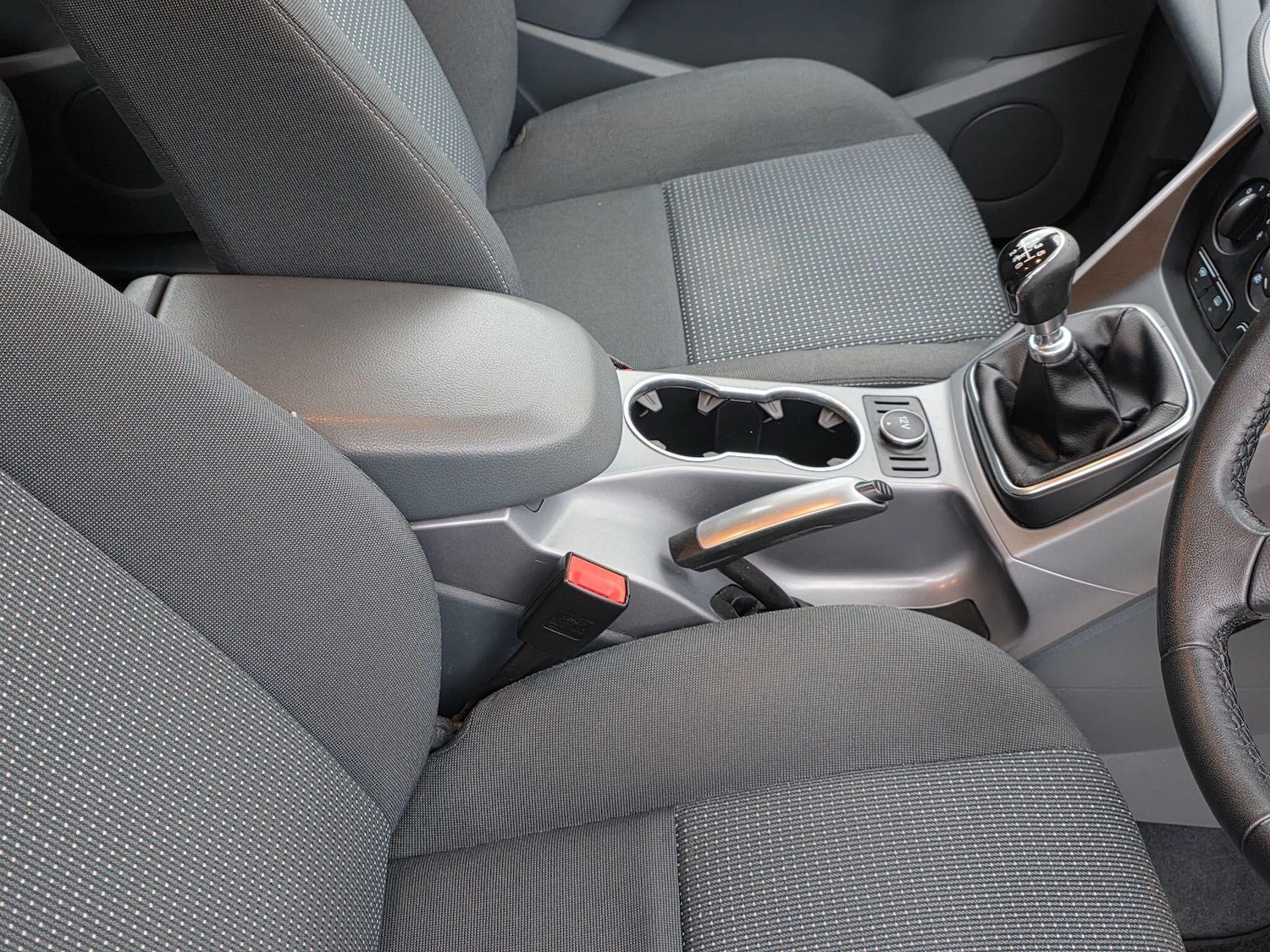 Used Ford C-Max 2015 for sale - 76552192: Photo 30