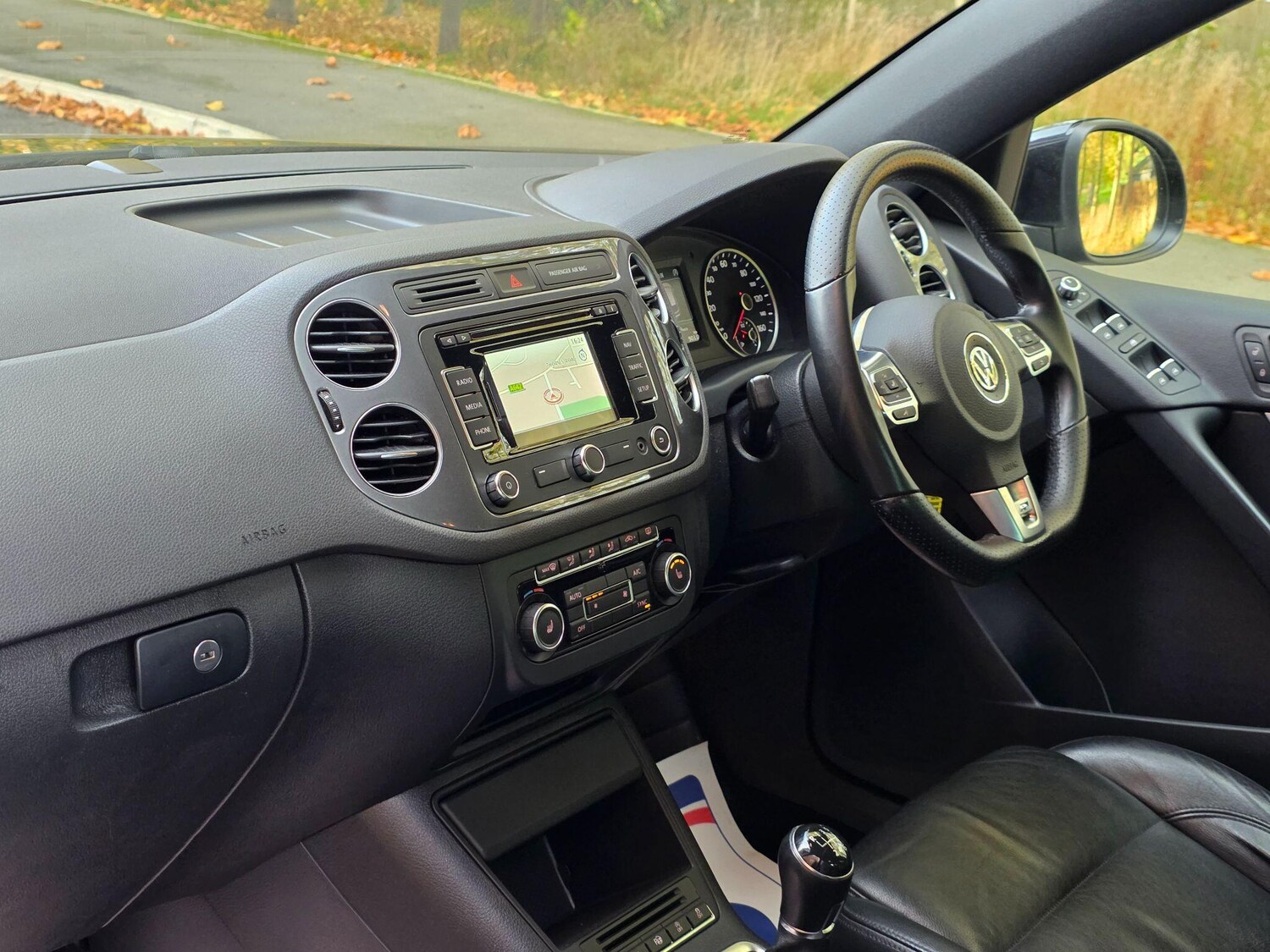 Used Volkswagen Tiguan 2015 for sale - 76350684: Photo 11