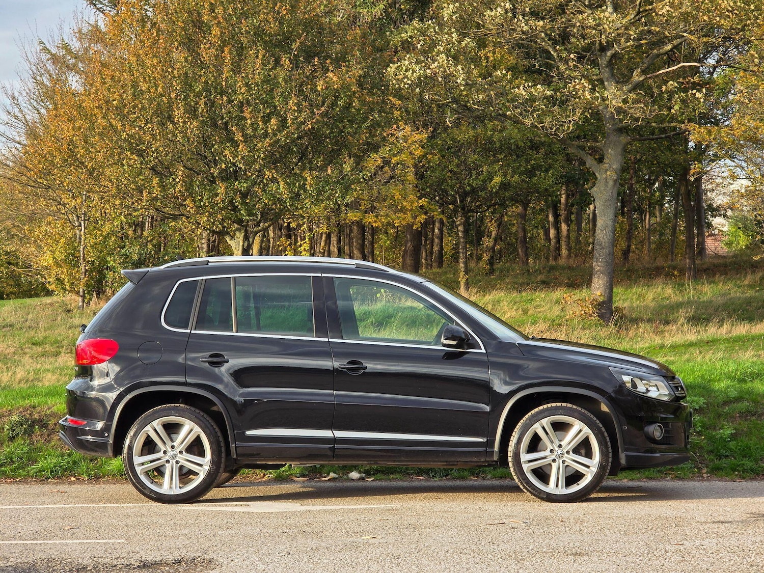 Used Volkswagen Tiguan 2015 for sale - 76350684: Photo 8