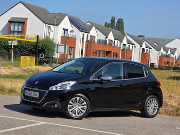 Used Peugeot 208 2017 for sale - 79164181: Photo