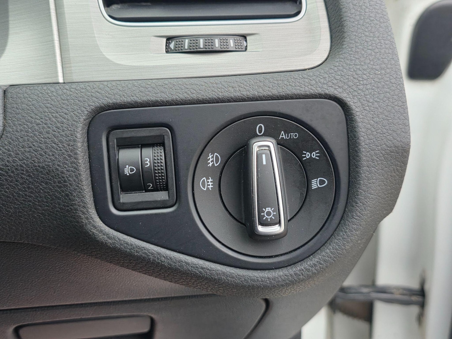 Used Volkswagen Golf 2015 for sale - 77060774: Photo 32