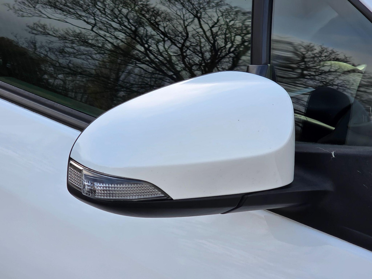 Used Toyota Yaris 2013 for sale - 76648161: Photo 32