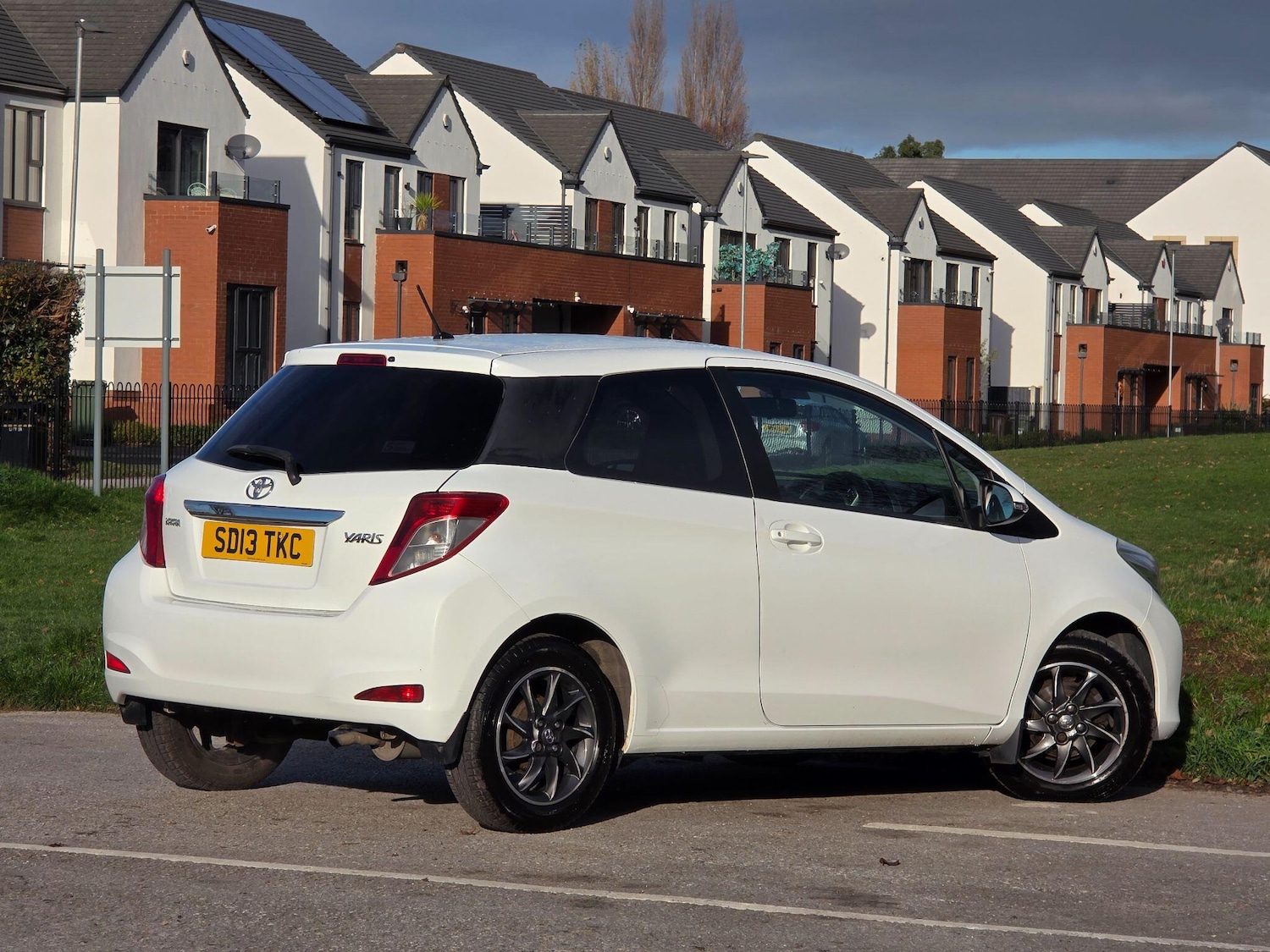 Used Toyota Yaris 2013 for sale - 76648161: Photo 7