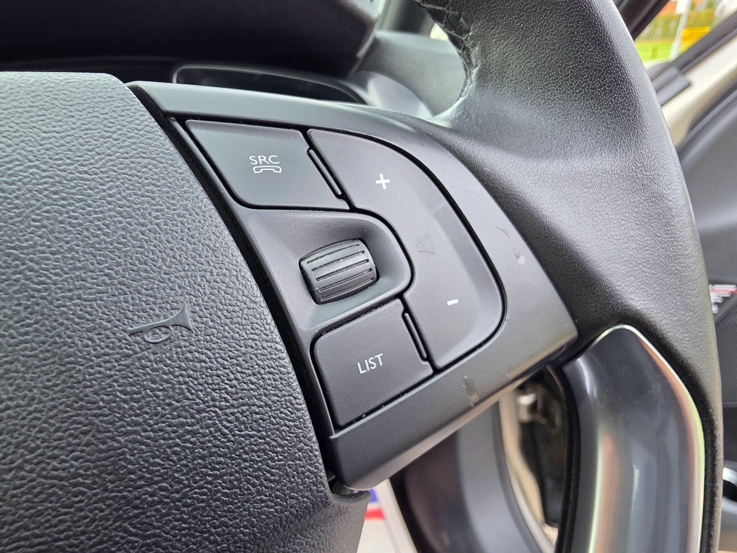 Used Citroen DS5 2015 for sale - 76434561: Photo 37