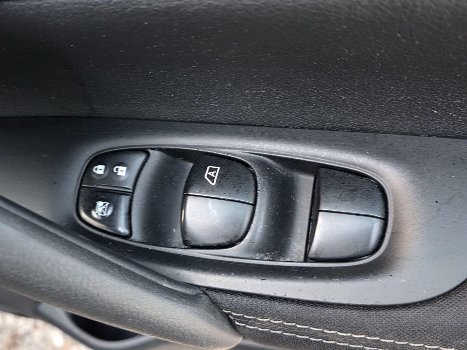 Used Nissan Qashqai 2017 for sale - 77075886: Photo 21