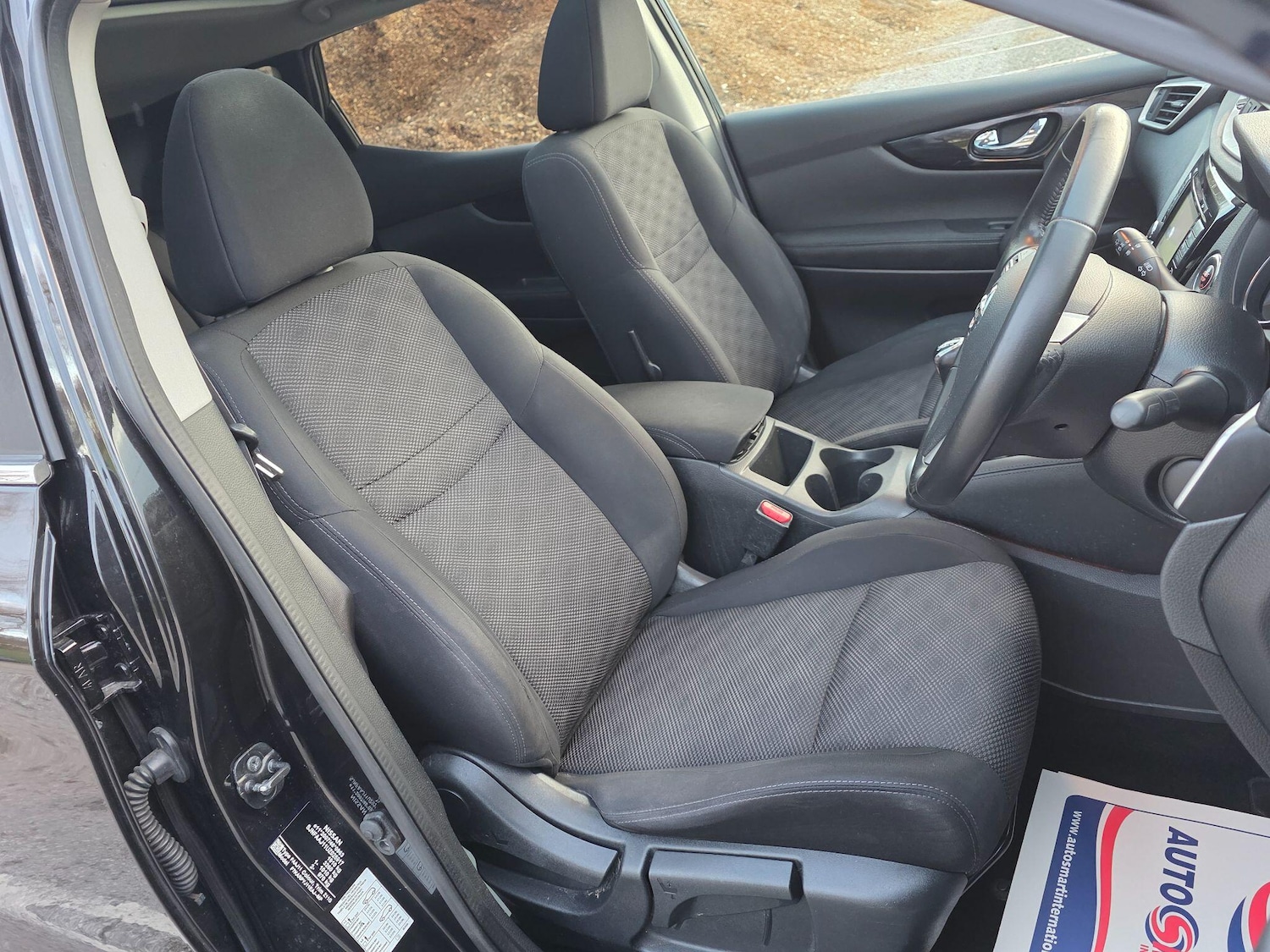 Used Nissan Qashqai 2017 for sale - 77075886: Photo 24