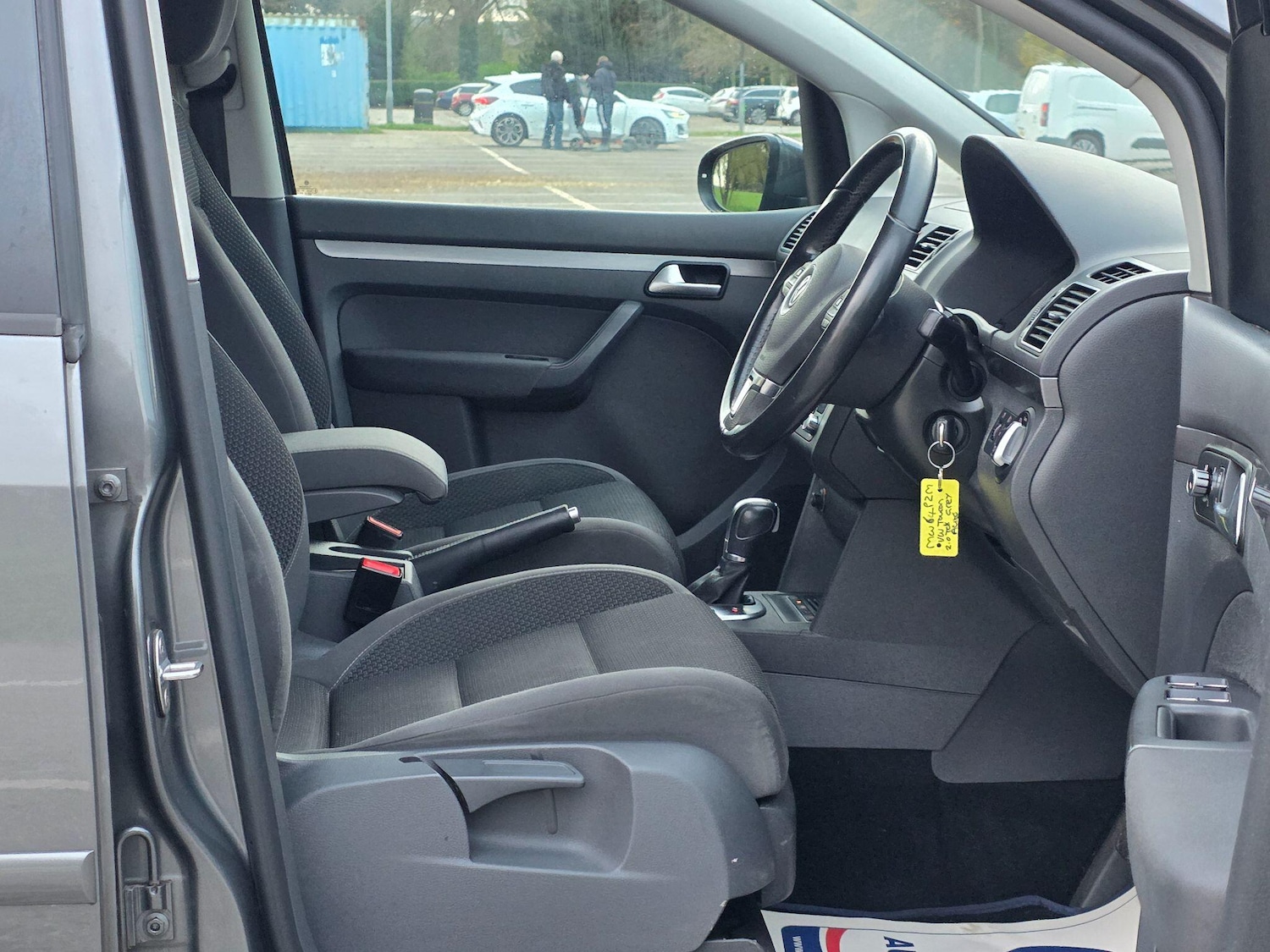 Used Volkswagen Touran 2014 for sale - 76717530: Photo 26