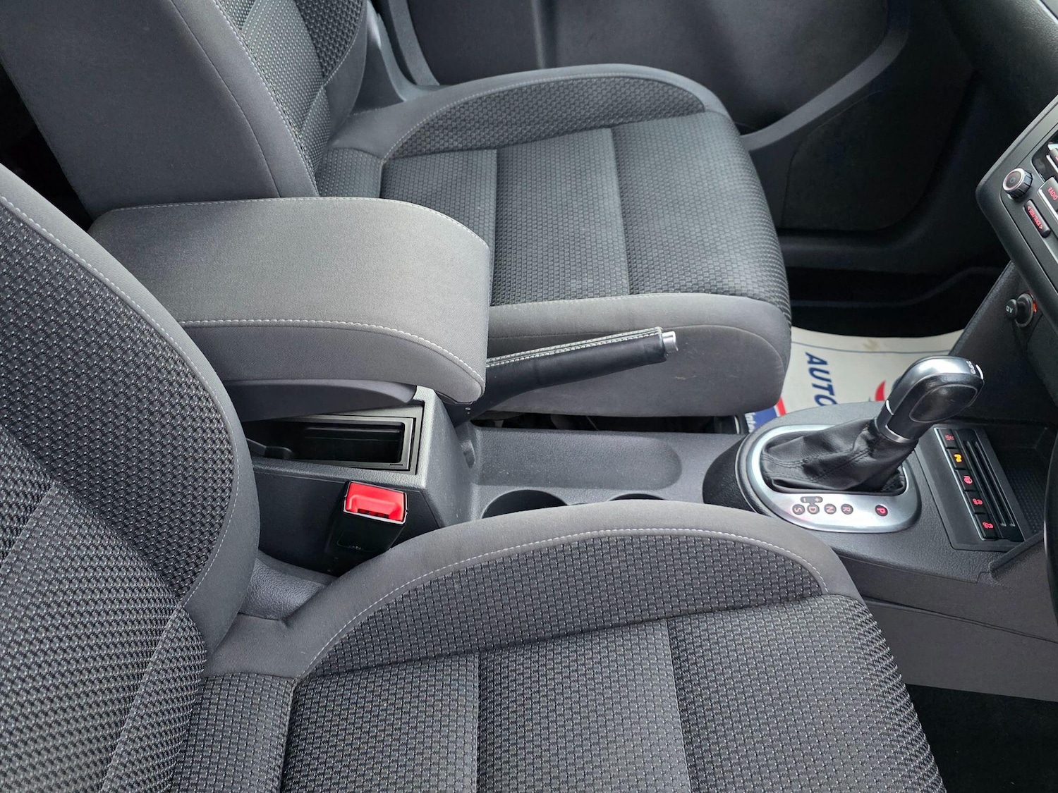 Used Volkswagen Touran 2014 for sale - 76717530: Photo 38