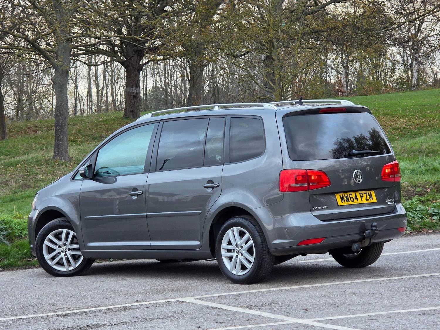 Used Volkswagen Touran 2014 for sale - 76717530: Photo 5
