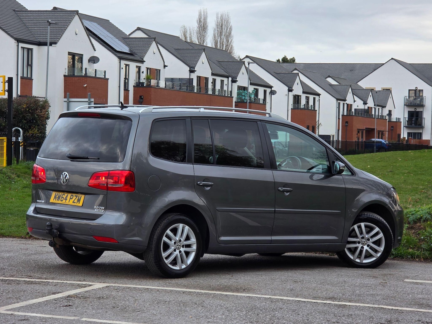 Used Volkswagen Touran 2014 for sale - 76717530: Photo 7