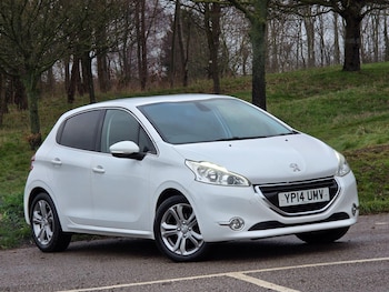 Used Peugeot 208 2014 for sale - 77269468: Photo