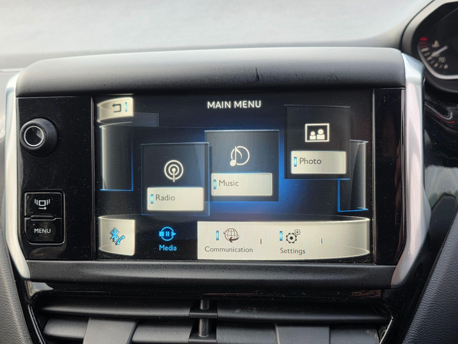 Used Peugeot 208 2014 for sale - 77269468: Photo 28