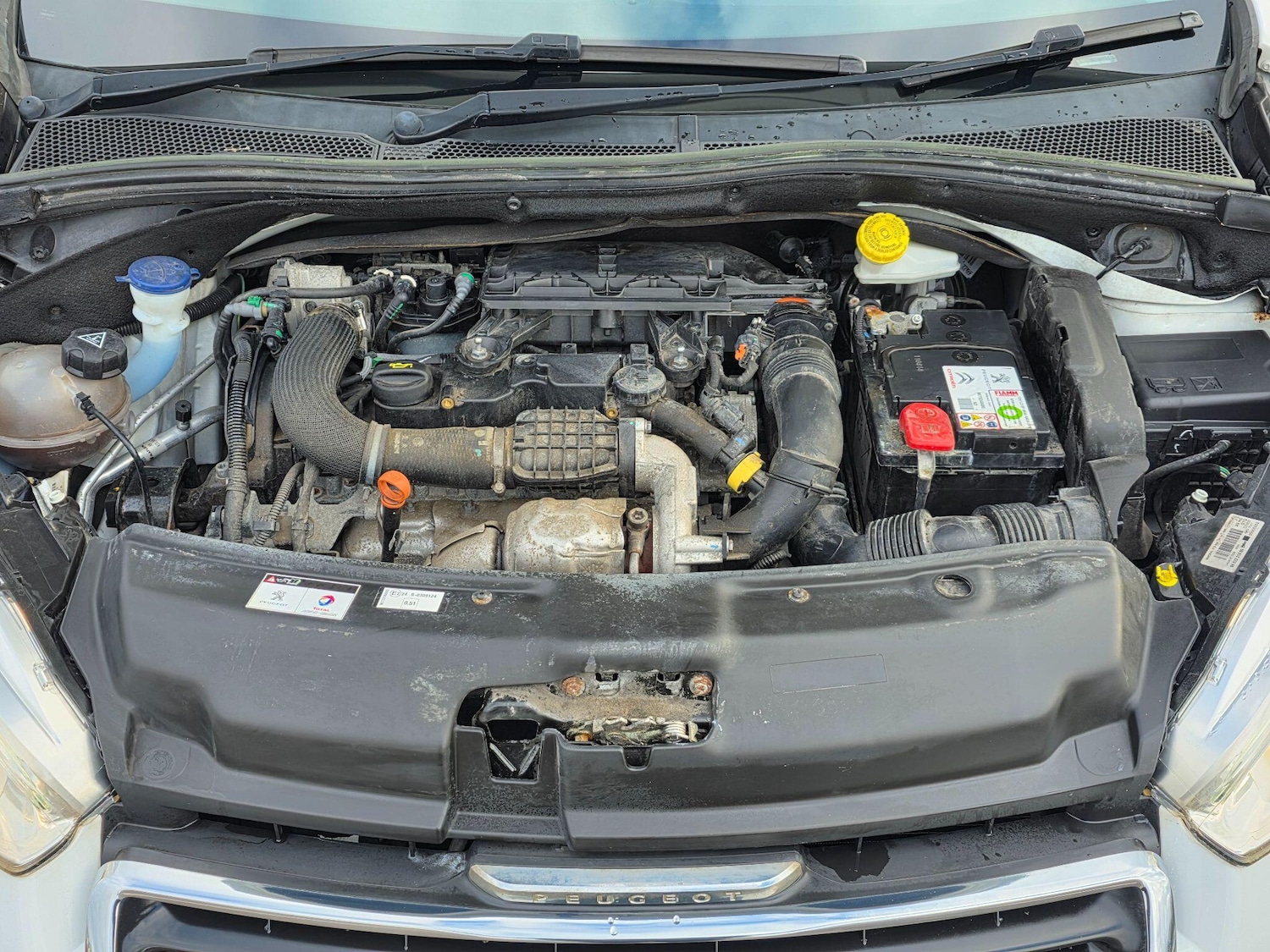 Used Peugeot 208 2014 for sale - 77269468: Photo 40