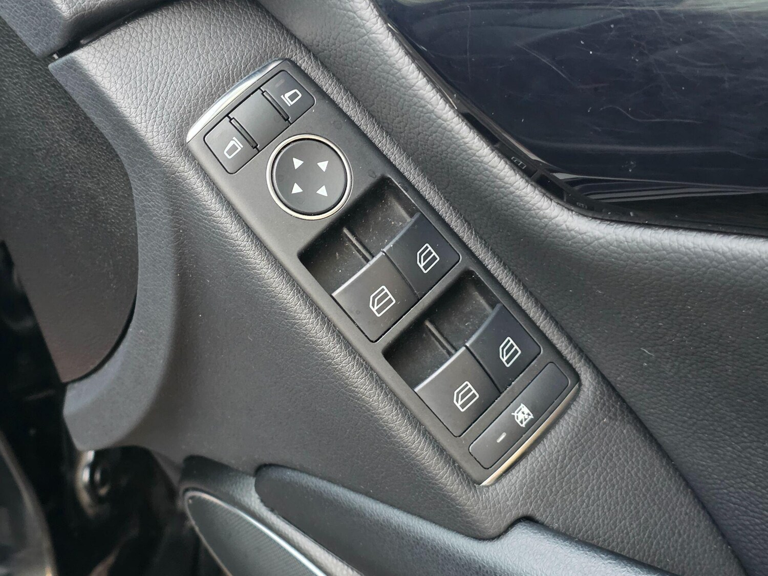 Used Mercedes-Benz C Class 2012 for sale - 77588678: Photo 22