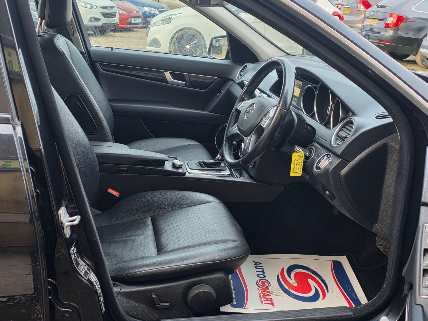 Used Mercedes-Benz C Class 2012 for sale - 77588678: Photo 24