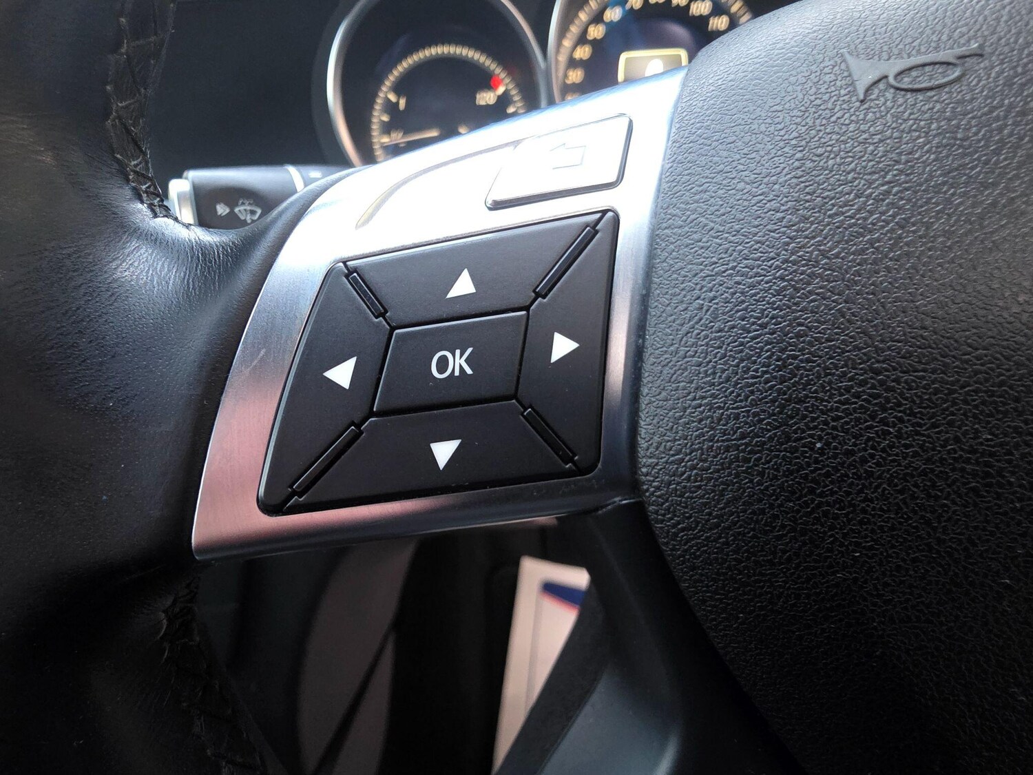 Used Mercedes-Benz C Class 2012 for sale - 77588678: Photo 36