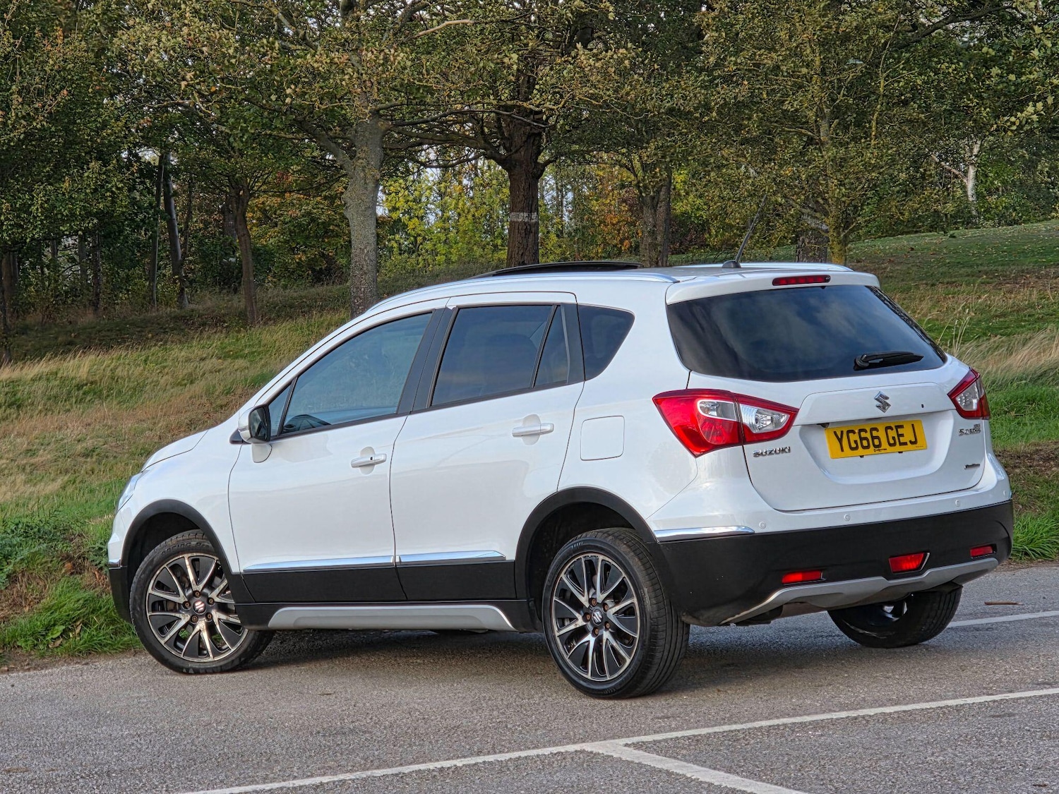 Used Suzuki SX4 S-Cross 2016 for sale - 76229368: Photo 5