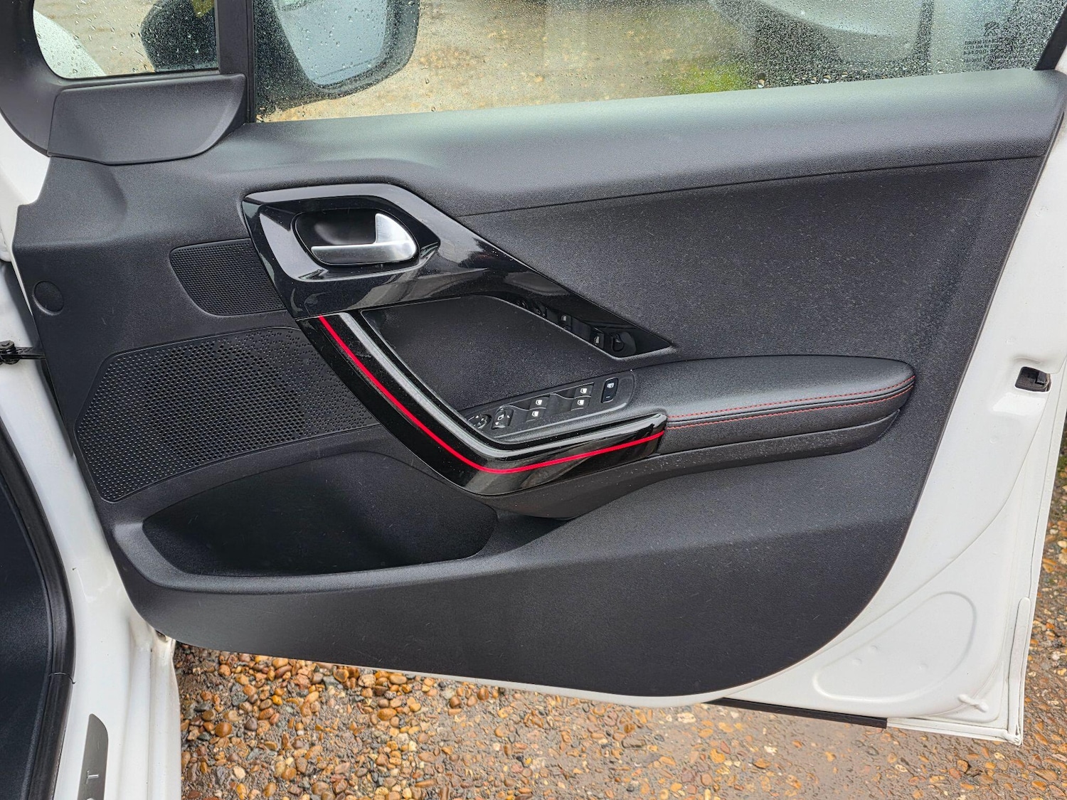 Used Peugeot 208 2016 for sale - 77614610: Photo 20