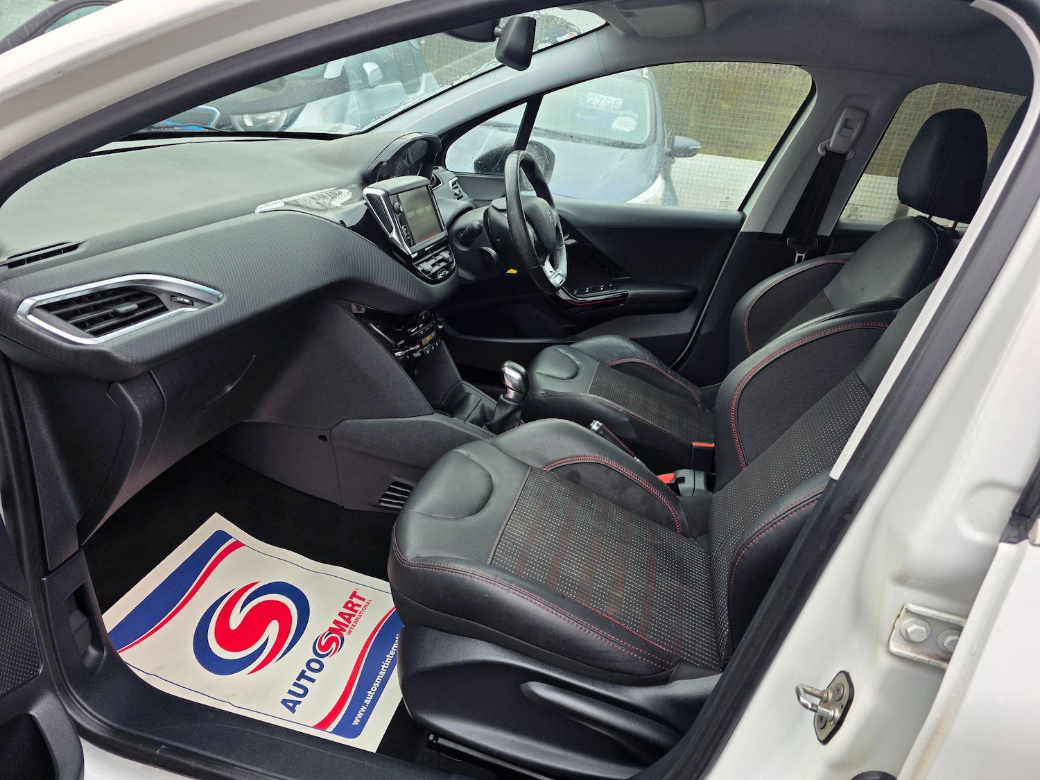 Used Peugeot 208 2016 for sale - 77614610: Photo 9