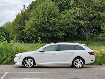 Used Skoda Superb 2017 for sale - 78575858: Photo