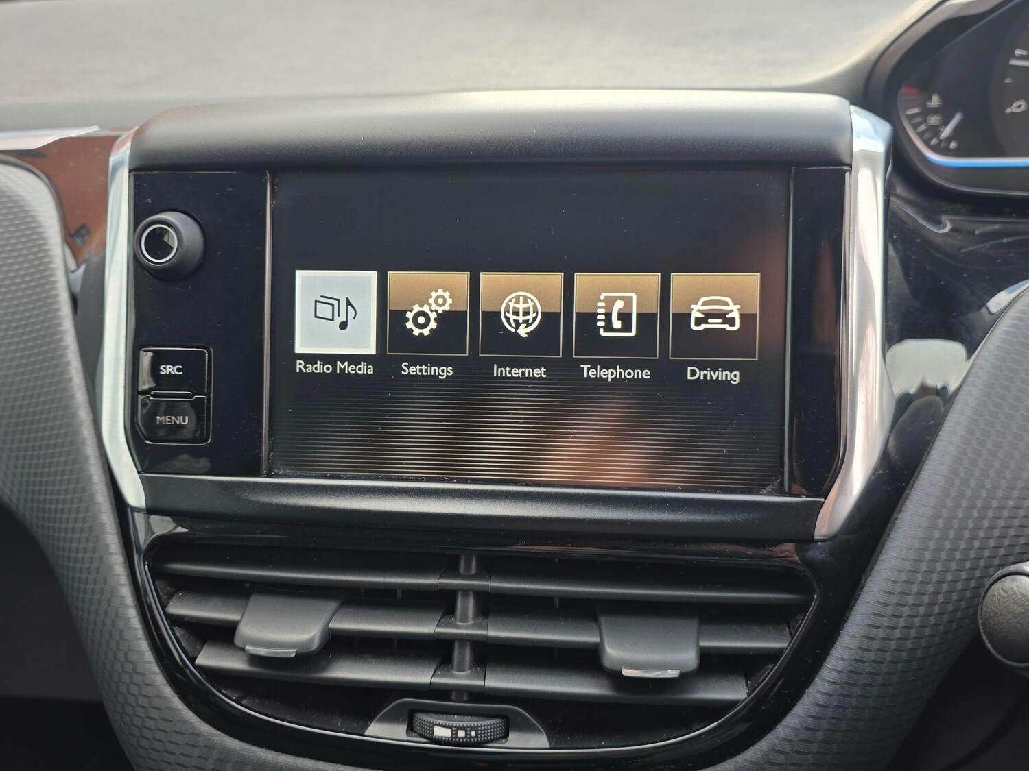 Used Peugeot 2008 2016 for sale - 77810344: Photo 31