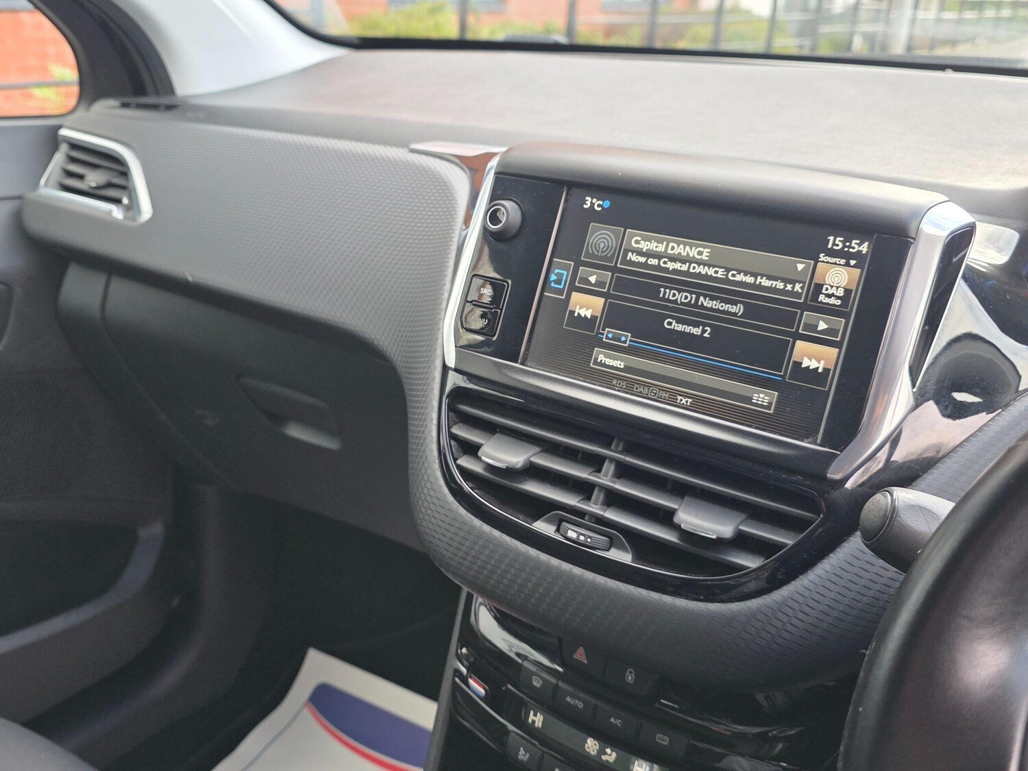 Used Peugeot 2008 2016 for sale - 77810344: Photo 32