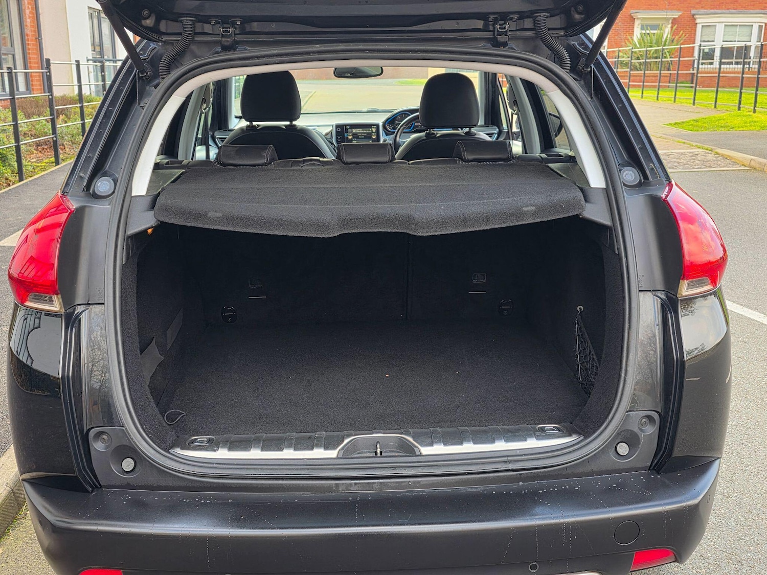 Used Peugeot 2008 2016 for sale - 77810344: Photo 42