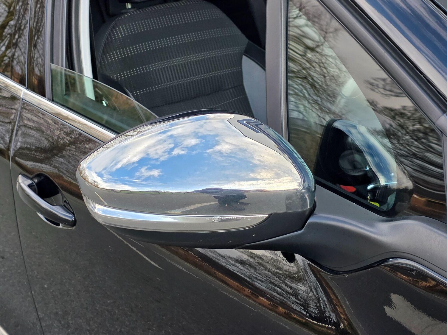 Used Peugeot 2008 2016 for sale - 77810344: Photo 44