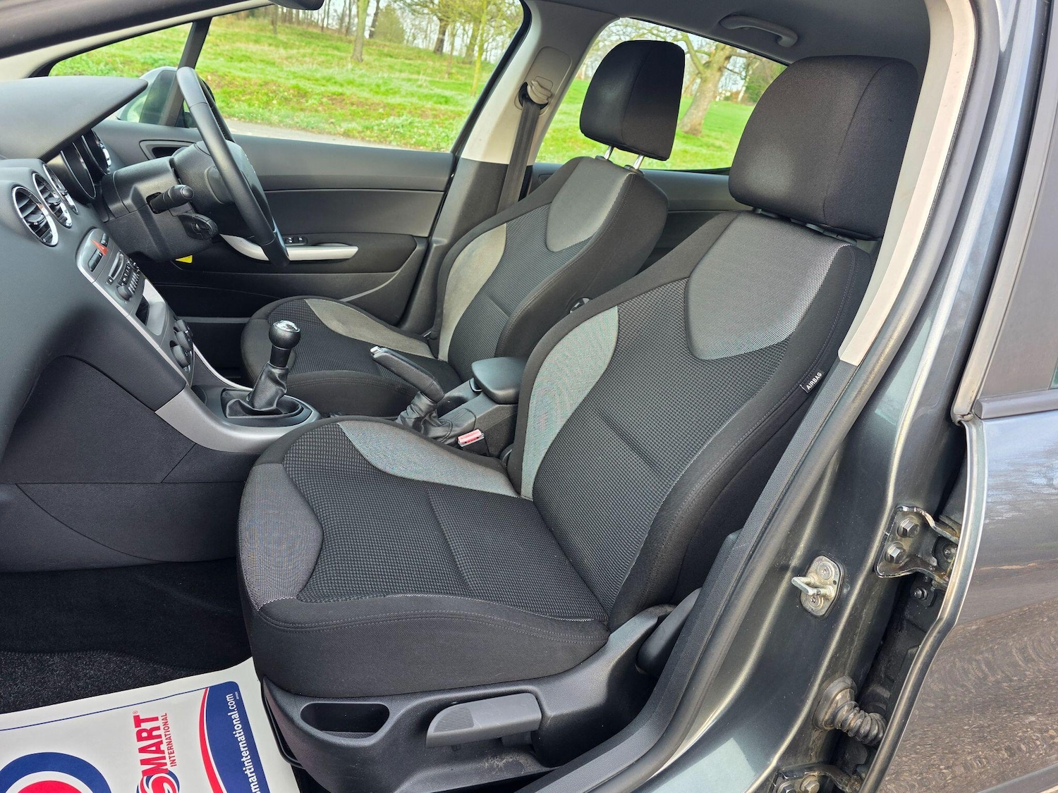 Used Peugeot 308 2012 for sale - 76966929: Photo 12