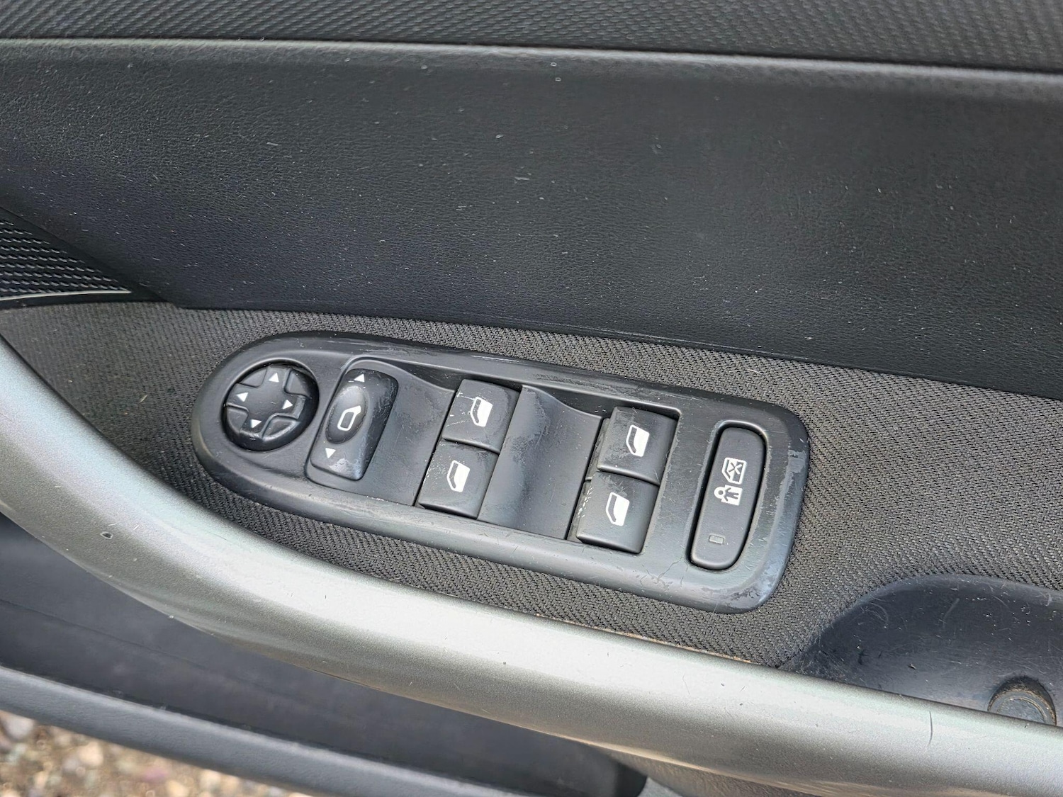 Used Peugeot 308 2012 for sale - 76966929: Photo 20