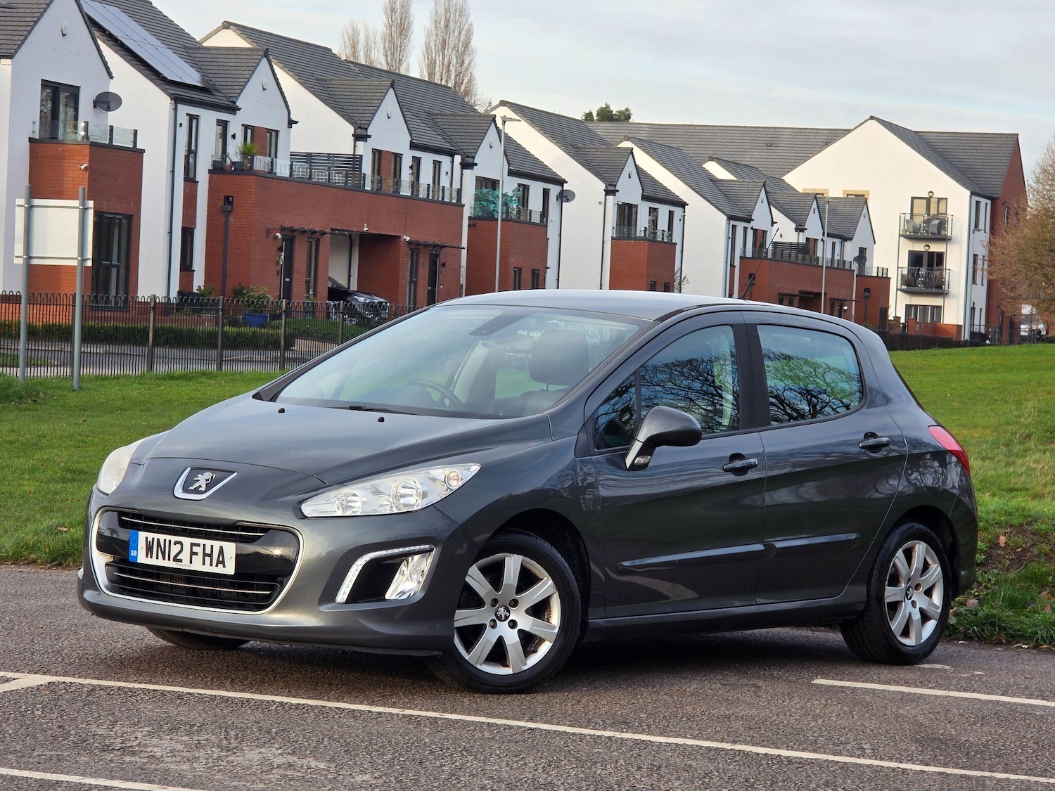 Used Peugeot 308 2012 for sale - 76966929: Photo 3