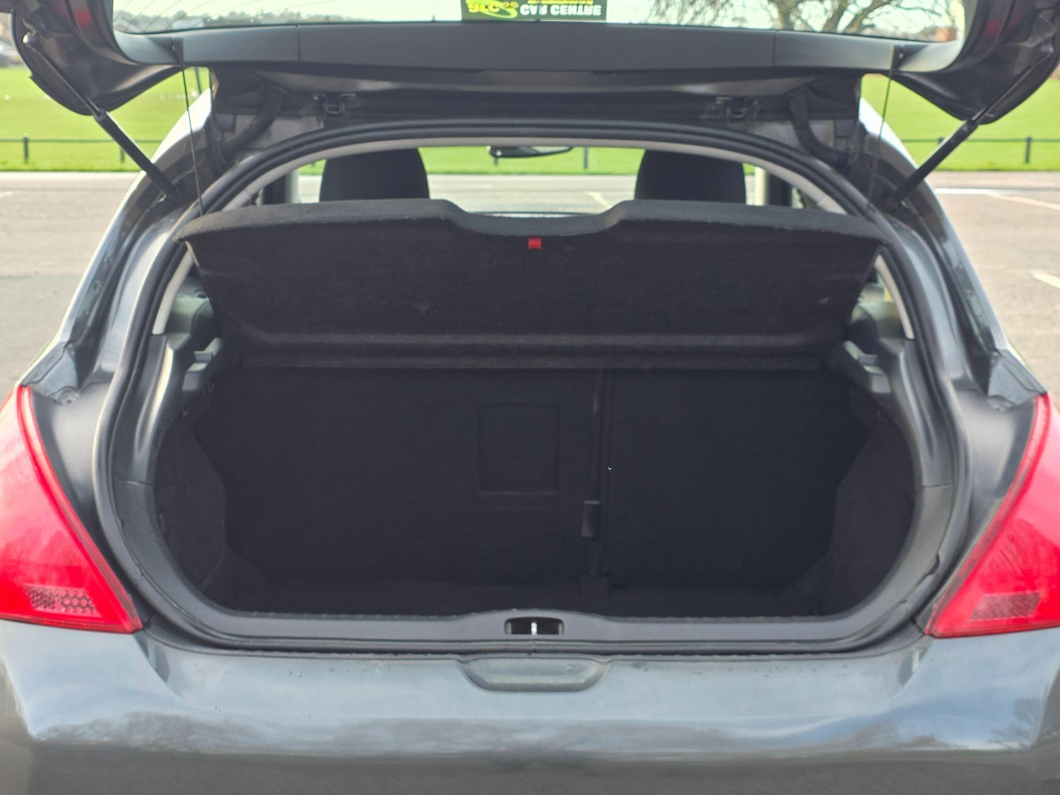 Used Peugeot 308 2012 for sale - 76966929: Photo 32