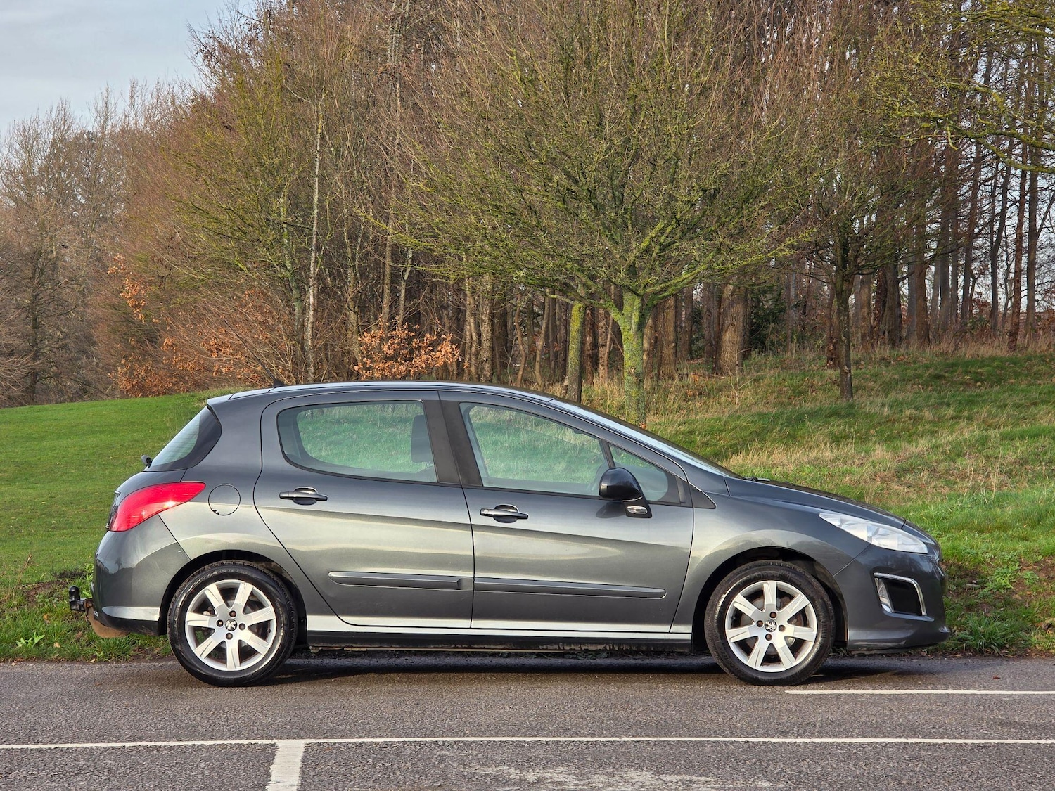 Used Peugeot 308 2012 for sale - 76966929: Photo 8