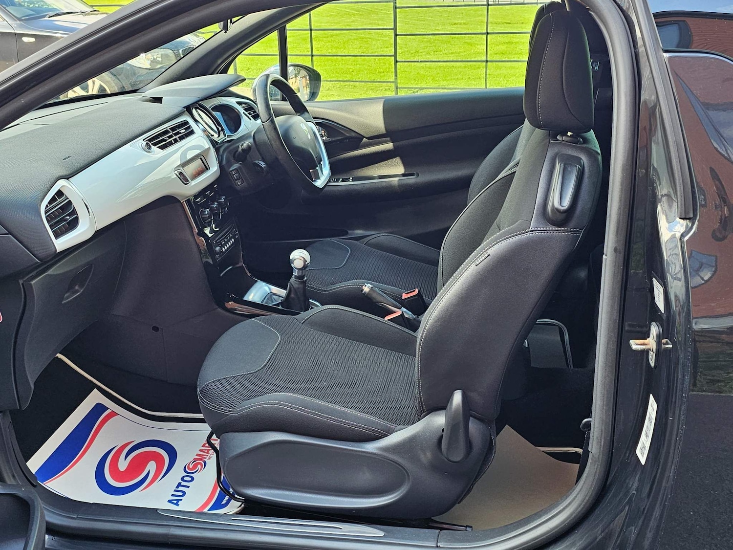 Used Citroen DS3 2010 for sale - 76086571: Photo 10