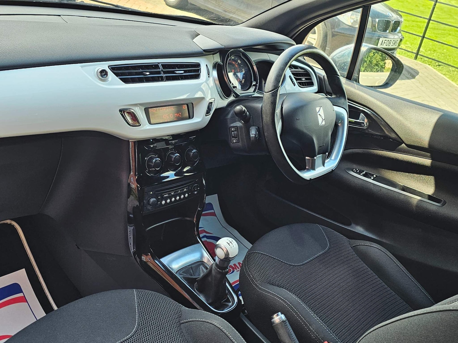 Used Citroen DS3 2010 for sale - 76086571: Photo 11